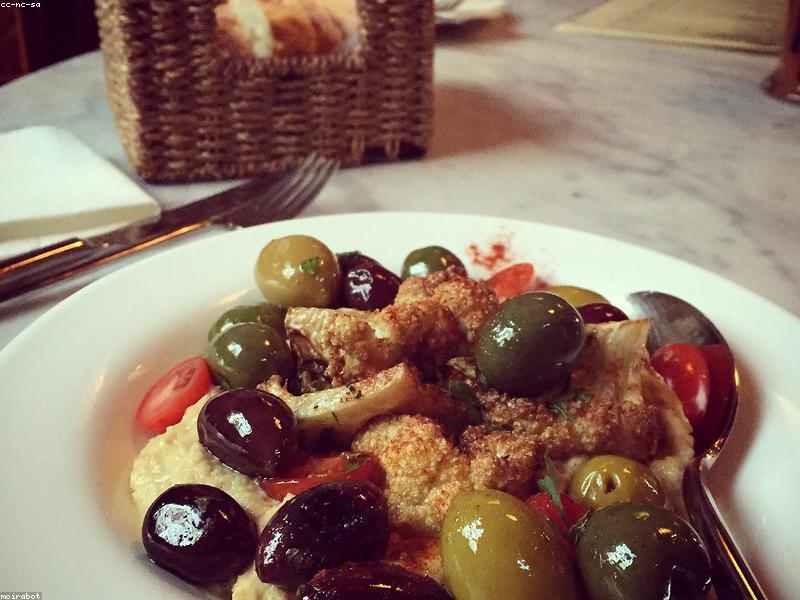 Air-fried Egyptian Salmon Plate